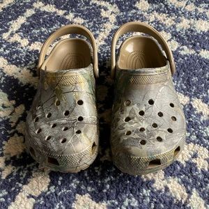 CROCS- camouflage
